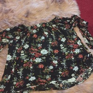 Off the shoulder floral shirt!